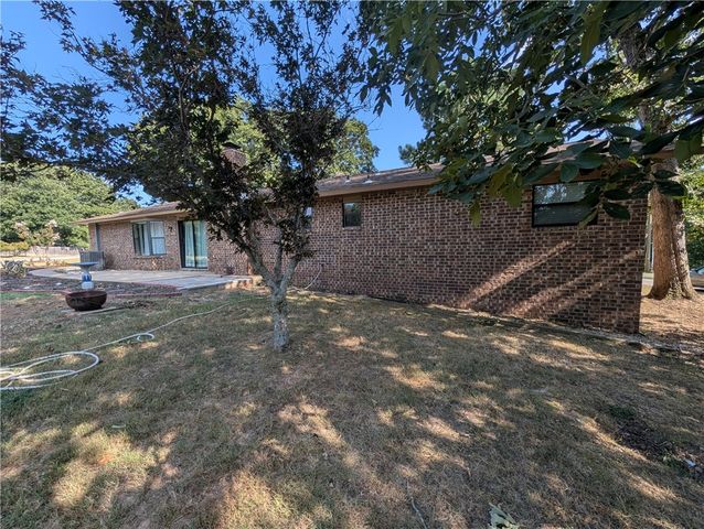 2 Halstead Lane, Bella Vista, AR 72715