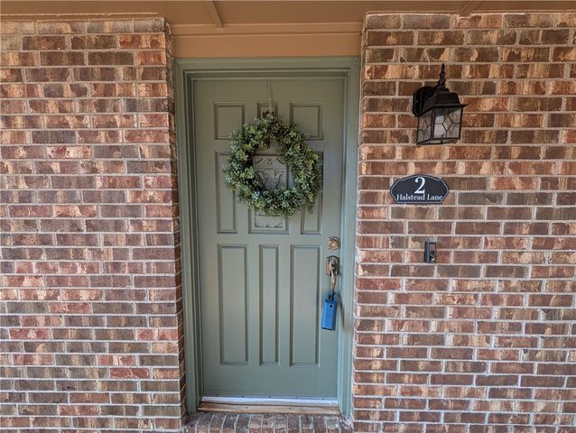 2 Halstead Lane, Bella Vista, AR 72715