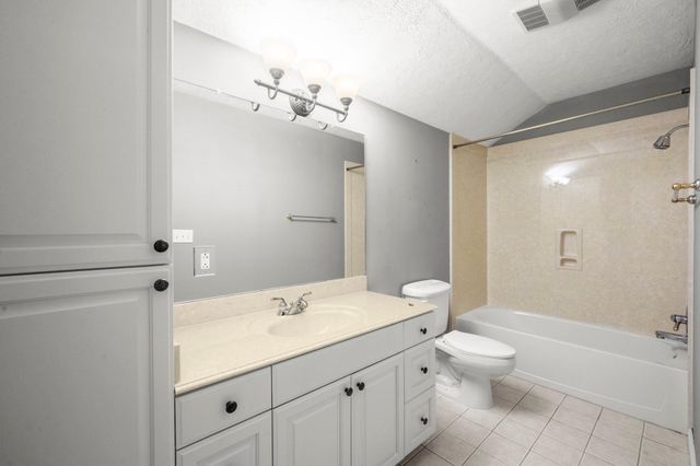 128 W Village Cove Loop, Livingston, TX 77351