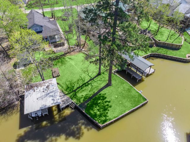 128 W Village Cove Loop, Livingston, TX 77351