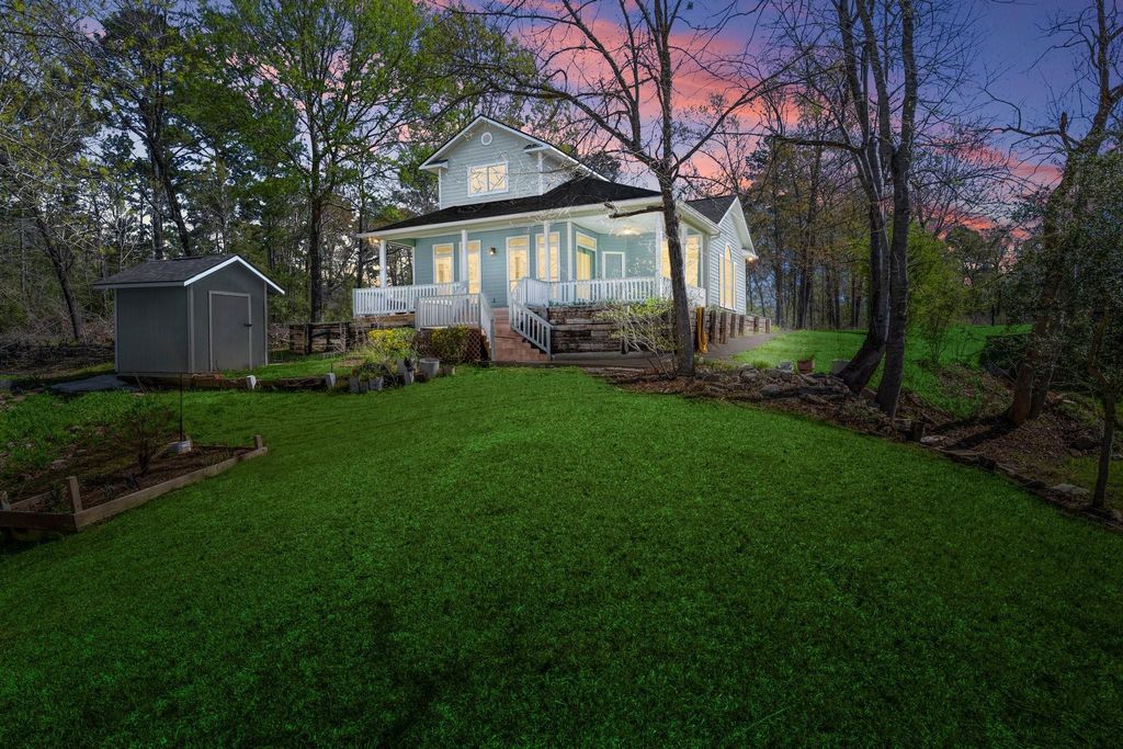 128 W Village Cove Loop, Livingston, TX 77351