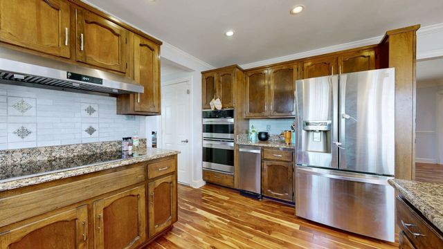 808 Shady Bluff Trl, Clarksville, TN 37043