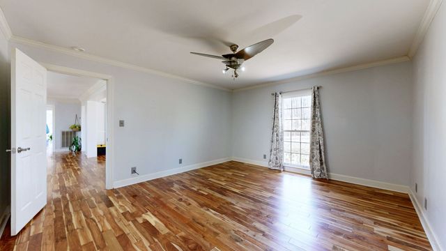 808 Shady Bluff Trl, Clarksville, TN 37043