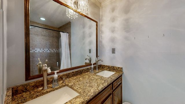 808 Shady Bluff Trl, Clarksville, TN 37043