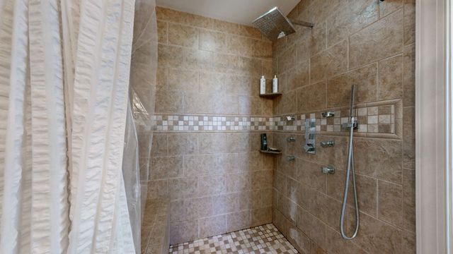 808 Shady Bluff Trl, Clarksville, TN 37043