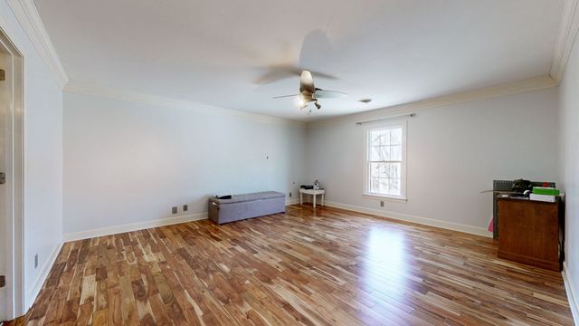 808 Shady Bluff Trl, Clarksville, TN 37043