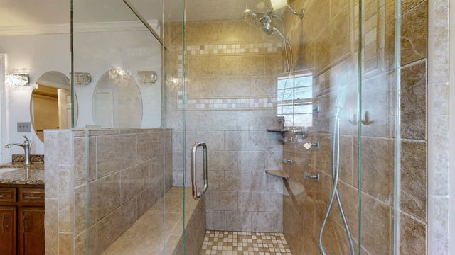 808 Shady Bluff Trl, Clarksville, TN 37043