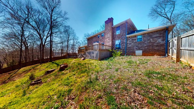 808 Shady Bluff Trl, Clarksville, TN 37043