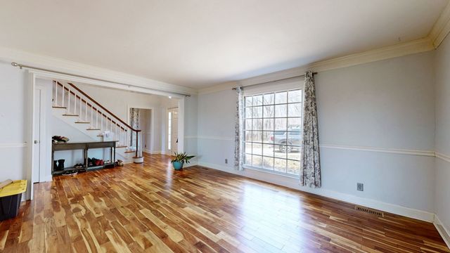 808 Shady Bluff Trl, Clarksville, TN 37043