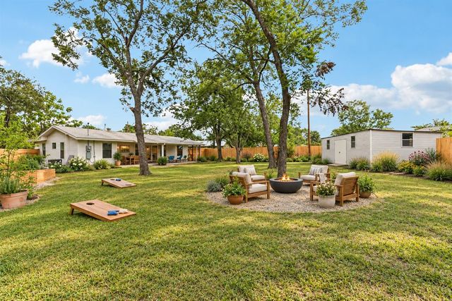 7503 Carriage DR, Austin, TX 78752