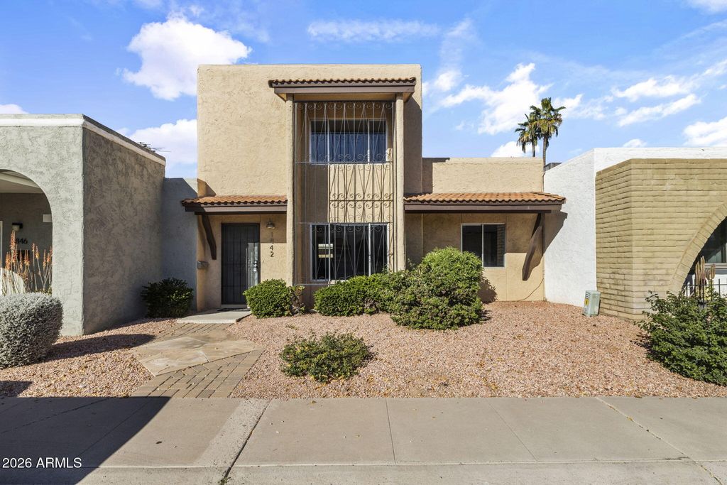 1842 W MARLETTE Avenue, Phoenix, AZ 85015