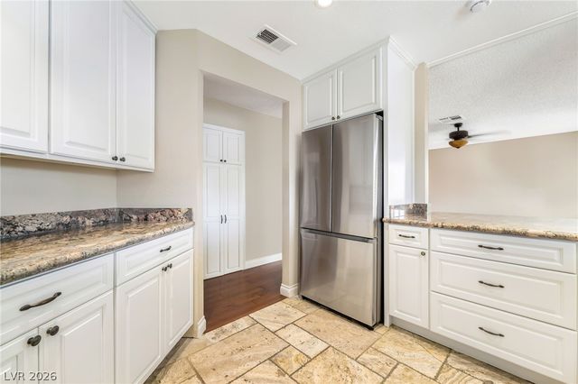 3181 Shadow Bluff Avenue, Las Vegas, NV 89120