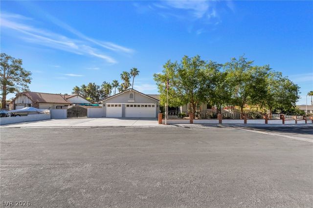 3181 Shadow Bluff Avenue, Las Vegas, NV 89120