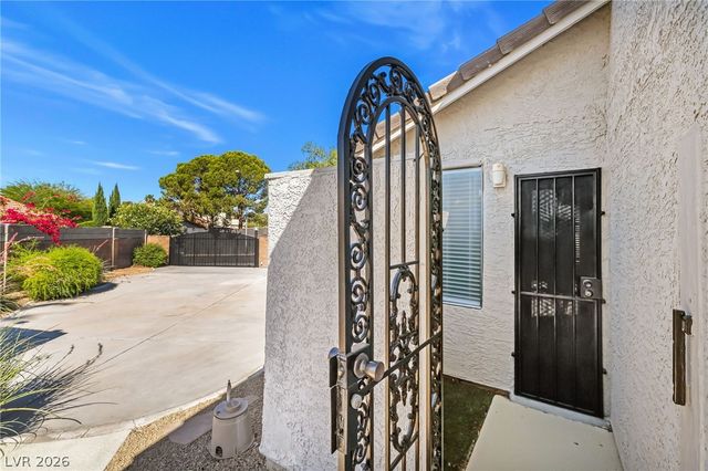 3181 Shadow Bluff Avenue, Las Vegas, NV 89120