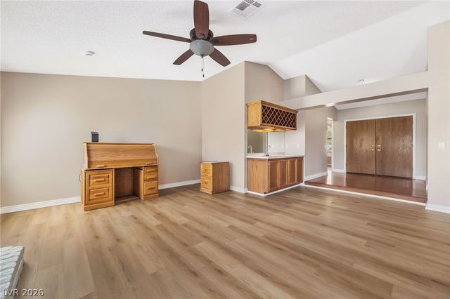 3181 Shadow Bluff Avenue, Las Vegas, NV 89120