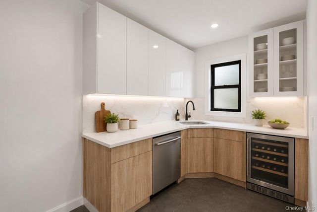 903 E 45th Street, Brooklyn, NY 11203