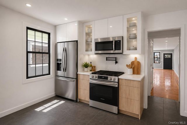 903 E 45th Street, Brooklyn, NY 11203