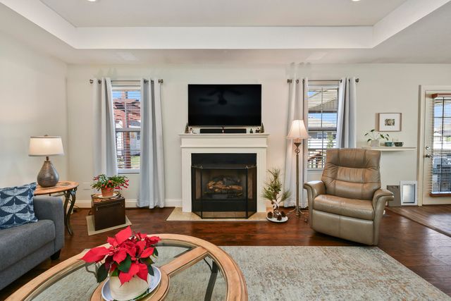 475 S Gary Avenue, Bolivar, MO 65613