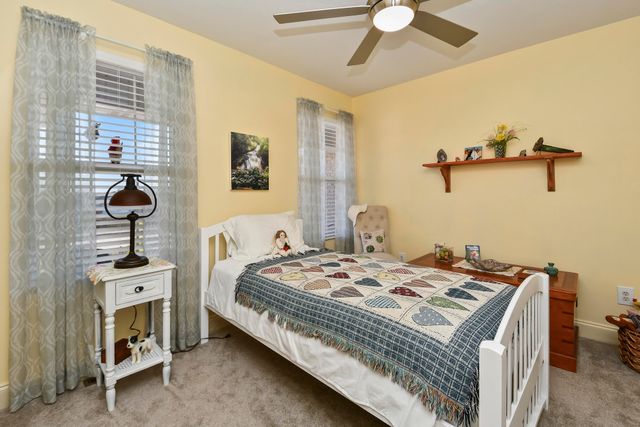 475 S Gary Avenue, Bolivar, MO 65613