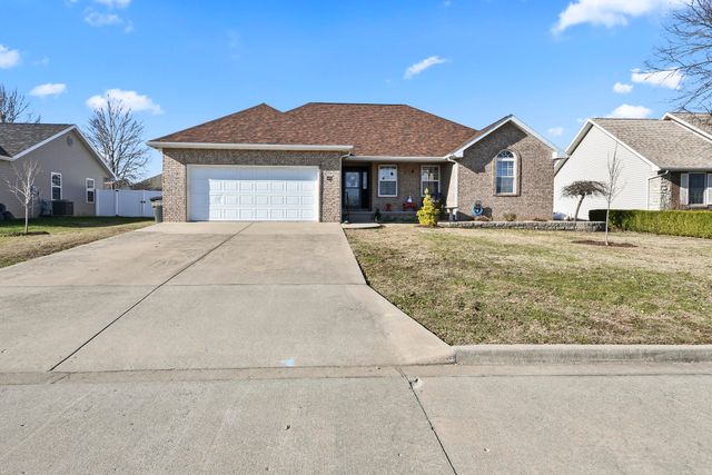475 S Gary Avenue, Bolivar, MO 65613