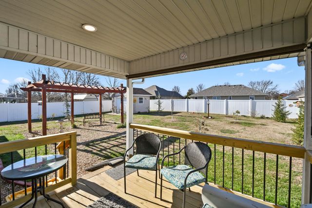 475 S Gary Avenue, Bolivar, MO 65613