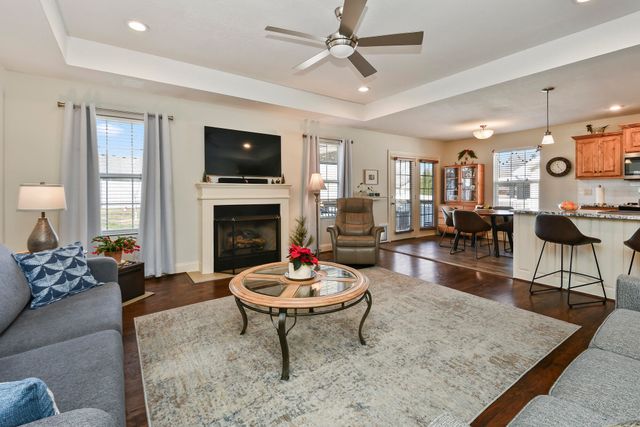 475 S Gary Avenue, Bolivar, MO 65613