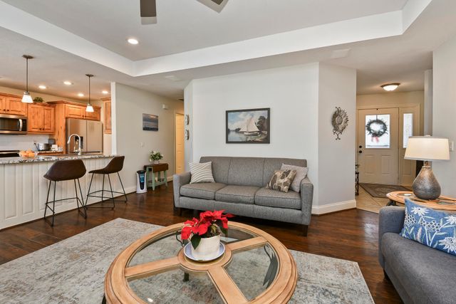 475 S Gary Avenue, Bolivar, MO 65613