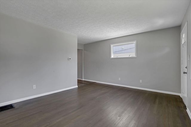 3814 Elbern Avenue, Columbus, OH 43213