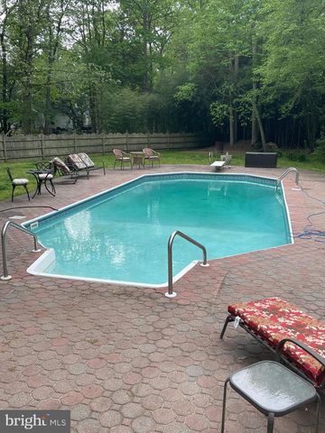 5 LIBERTY CIR, Shamong, NJ 08088