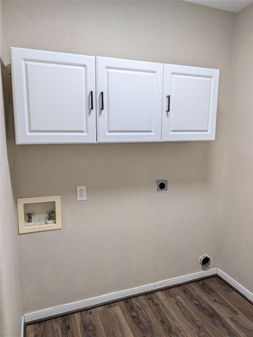 10711 Royal Forest Drive, Conroe, TX 77303