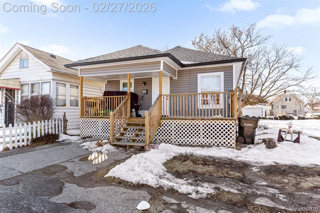 9365 Quincy Street, Detroit, MI 48204