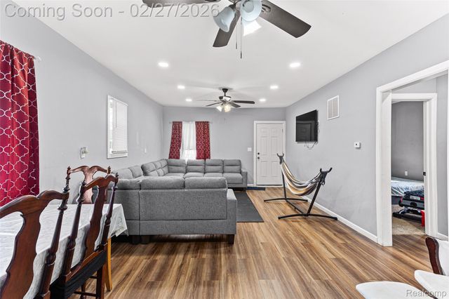 9365 Quincy Street, Detroit, MI 48204