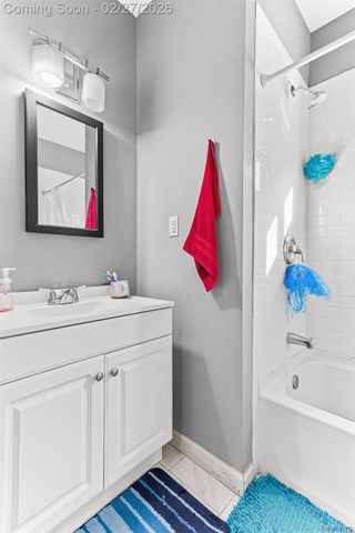 9365 Quincy Street, Detroit, MI 48204