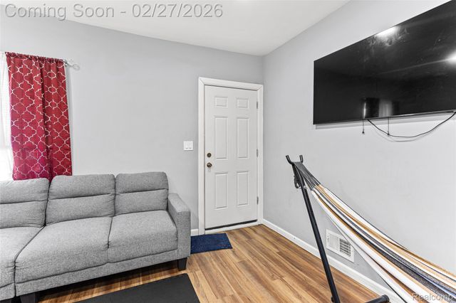 9365 Quincy Street, Detroit, MI 48204