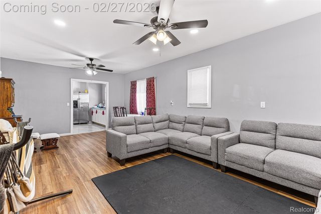 9365 Quincy Street, Detroit, MI 48204