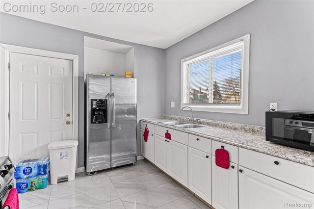 9365 Quincy Street, Detroit, MI 48204