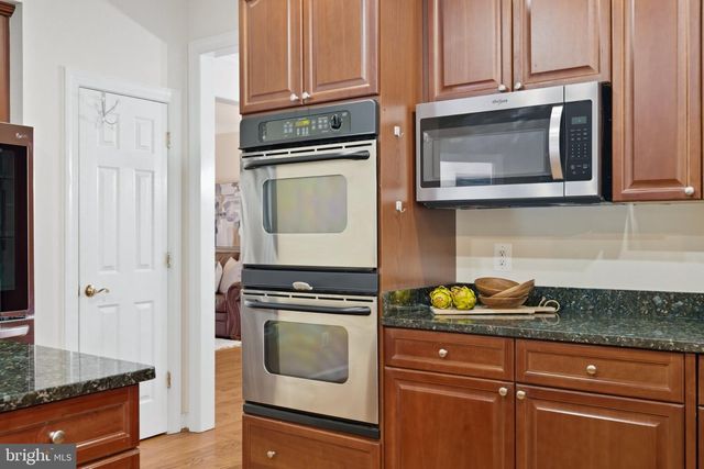 14388 WATERFORD WOODS CT, Leesburg, VA 20176