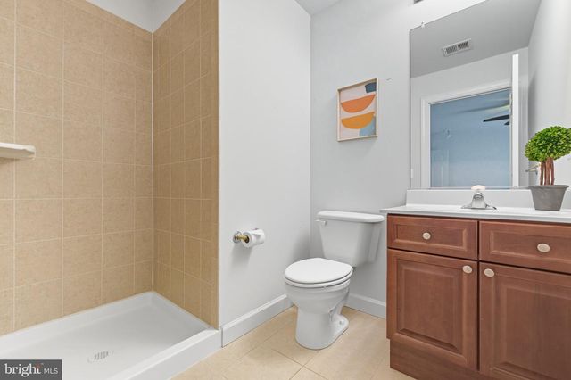 14388 WATERFORD WOODS CT, Leesburg, VA 20176