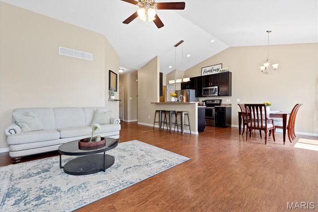 350 Huntleigh Parkway, Wentzville, MO 63385