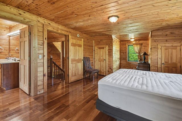70 Twin Creek Loop, Jamestown, KY 42629