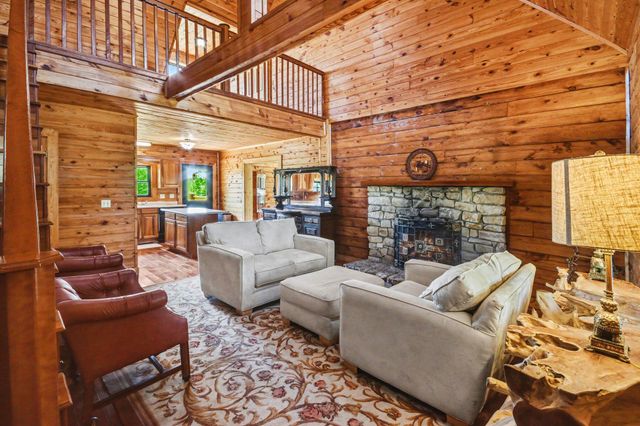 70 Twin Creek Loop, Jamestown, KY 42629