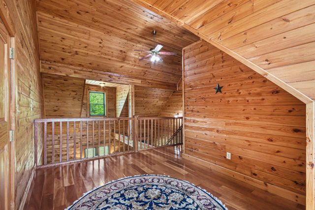 70 Twin Creek Loop, Jamestown, KY 42629