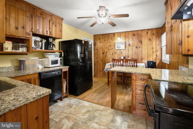 7116 NEUMAN ST, Springfield, VA 22150