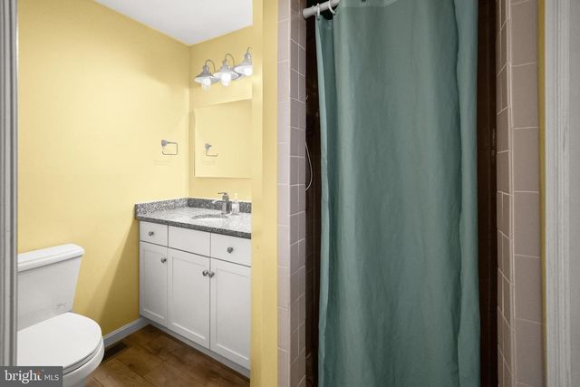 7116 NEUMAN ST, Springfield, VA 22150