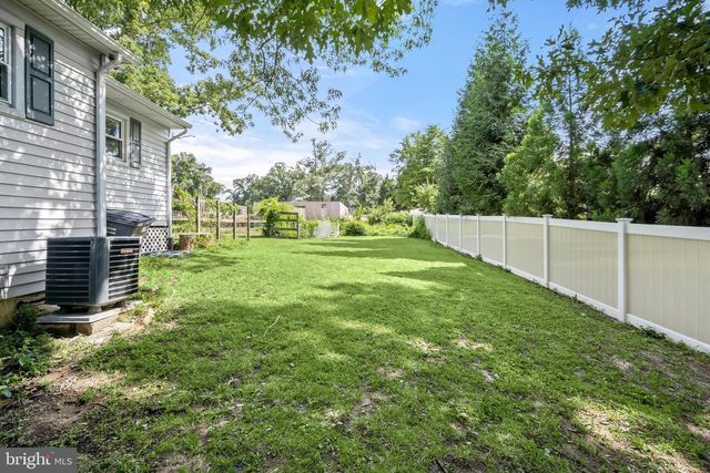 7116 NEUMAN ST, Springfield, VA 22150