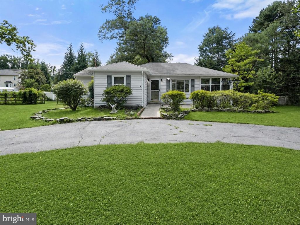 7116 NEUMAN ST, Springfield, VA 22150