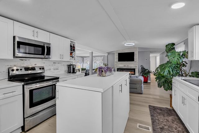 170 Braddock Ct., Murrells Inlet, SC 29576