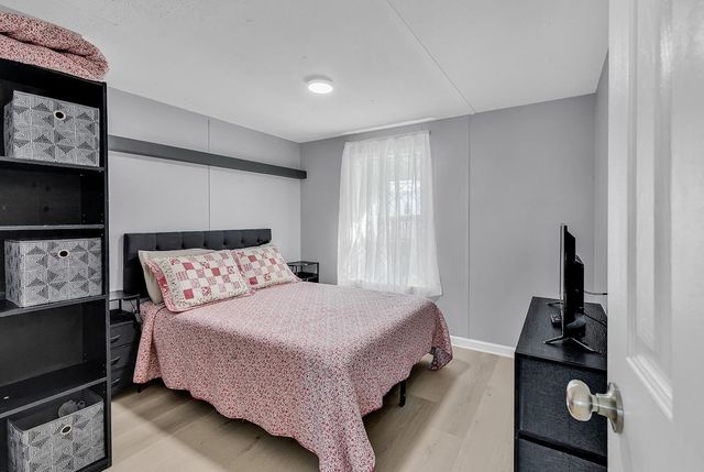 170 Braddock Ct., Murrells Inlet, SC 29576