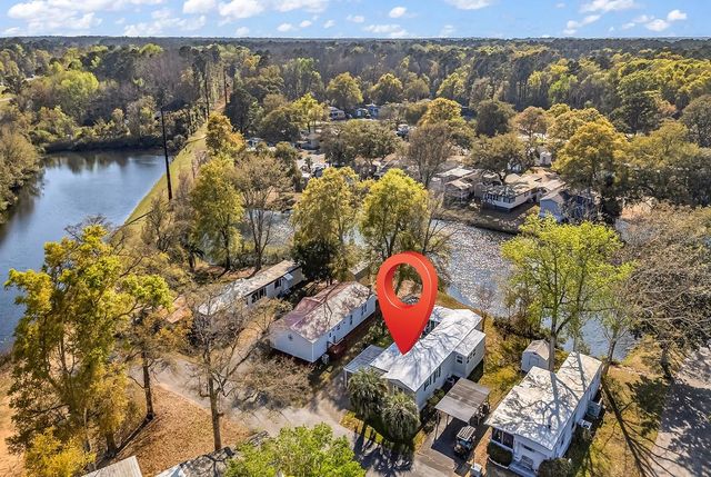 170 Braddock Ct., Murrells Inlet, SC 29576