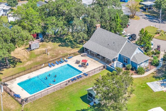 170 Braddock Ct., Murrells Inlet, SC 29576
